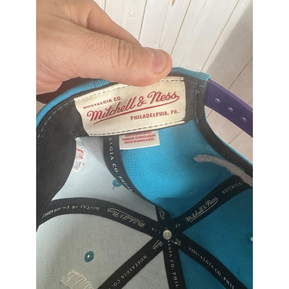 Charlotte Hornets Teal and Purple Snapback Hat - Picture 7 of 8